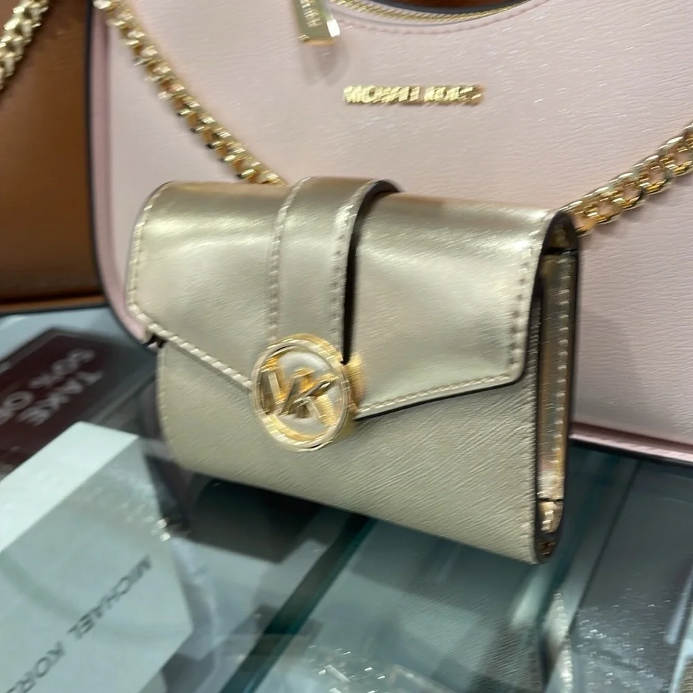 MICHAEL KORS CARMEN MEDIUM LOGO AND FAUX LEATHER WALLET PALE GOLD  NWT